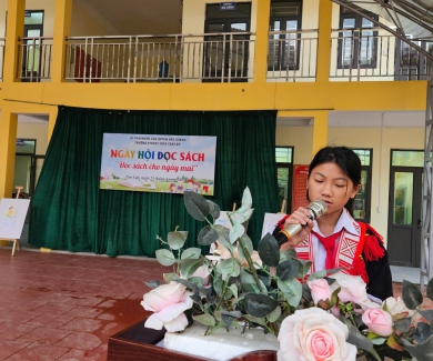 Tổ chức ngày hội đọc sách Trường PTDTBTTHCS Tân Lập